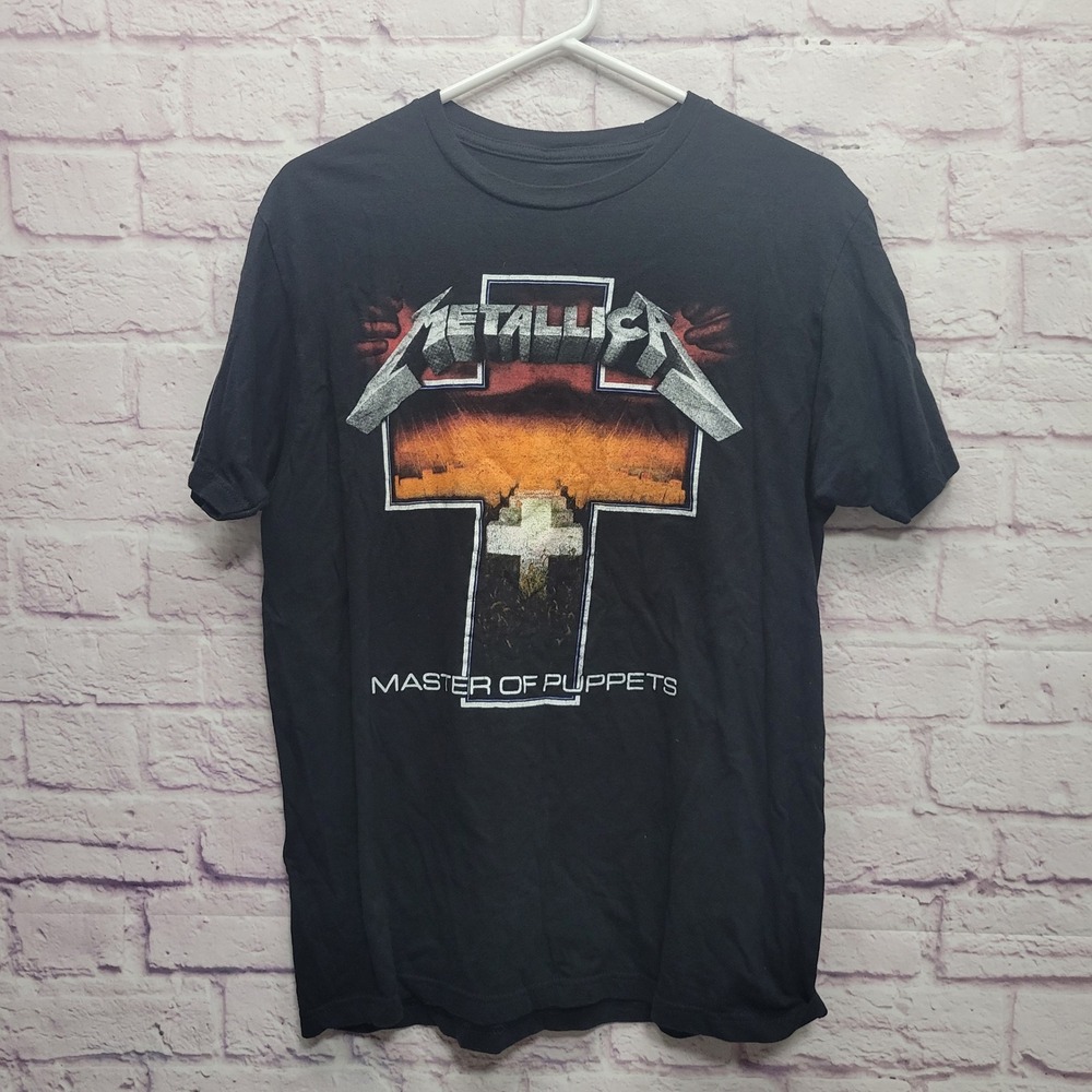 2022 Metallica Master of Puppets Tshirt Size M Official Graphic Tee Metal‎ Band